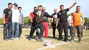 Tendangan Kick Off Iqbal Awali Gala Karya Zona Sulsel 2019