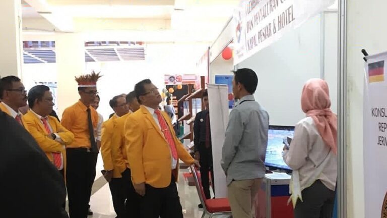 Sekolah Kapal Pesiar Hadir di Pameran Pendidikan Dies Natalis UNM ke-58