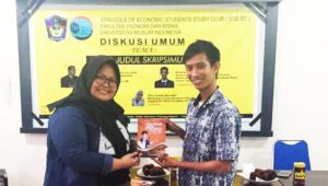 Dosen Unusia Latih Mahasiswa UMI Buat Skripsi