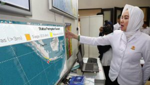 BMKG: Warning Tsunami Masih Akan Berlangsung Hingga 21.35 WIB