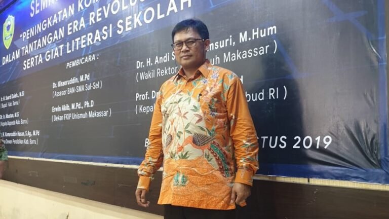 Guru harus Persiapkan Orientasi dan Literasi Baru pada Pembelajaran 7 Guru Harus Persiapkan Orientasi dan Literasi Baru pada Pembelajaran
