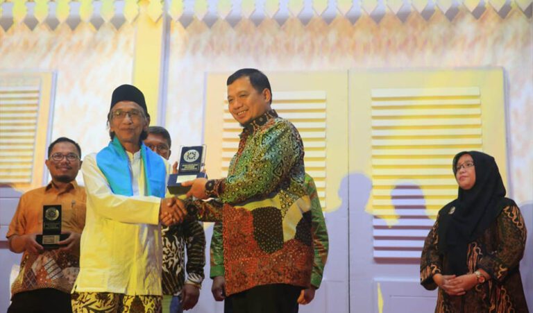 Humas Makassar Raih Dua Penghargaan Kompetisi AHI 2019 5 Humas Makassar