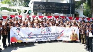 Rombongan Ketua LPM Kelurahan Se Kota Makassar Kunjungi Istana Bogor