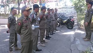 Patroli KTR, Satpol PP Tindak ASN Kedapatan Merokok