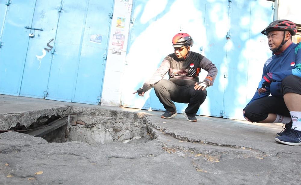 Bersepeda Iqbal Suhaeb Pantau Kebersihan Kota