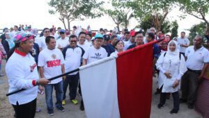Lepas Jalan Santai Reuni IPB Sulsel, Iqbal : Pererat Silatuhrahmi