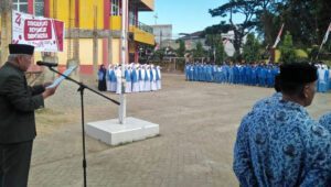 Upacara HUT RI ke-74 di Sekolah Budi Utomo Makassar Berlangsung Hikmat