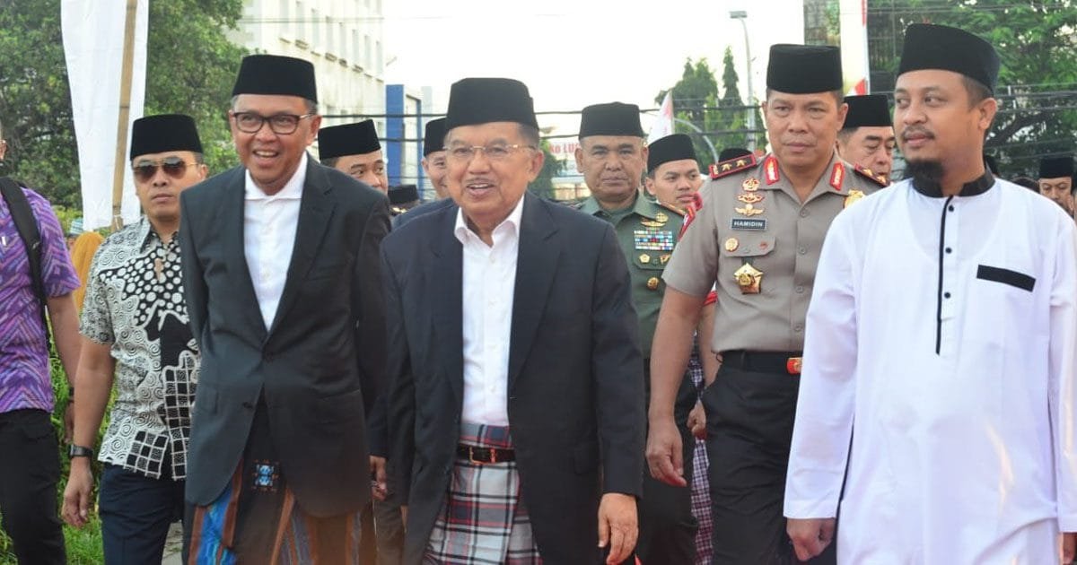 Usai Sholat Idul Adha, Gubernur Sulsel Silaturahmi di Kediaman Pribadi Wapres JK