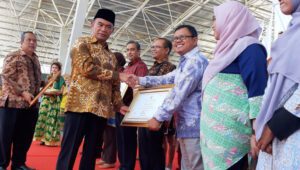 Bantu Perangi Ileterasi, Dompet Dhuafa Terima Penghargaan Mendikbud RI
