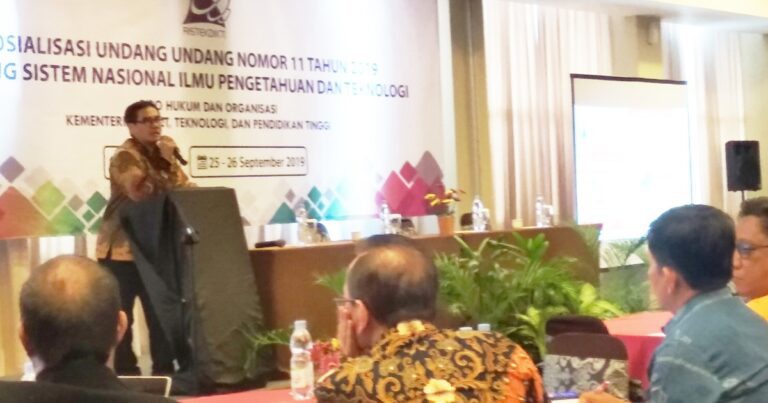 Kemenristekdikti Sosialisasi UU No 11/2019 Tentang Sistem Nasional Iptek di Makasaar 7 Kemenristekdikti Sosialisasi UU No 11 2019 Tentang Sistem Nasional Iptek di Makasaar