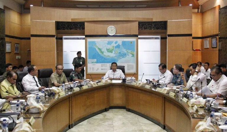 Menko Polhukam: Kondisi di Papua dan Papua Barat Sudah Normal 6 Menko Polhukam