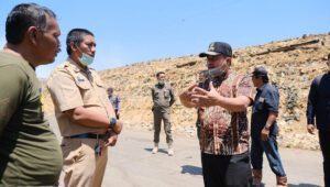 Wagub Sulsel Tinjau Lokasi Kebakaran TPA Tamangapa Antang