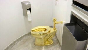 Toilet Emas Dicuri dari Istana Blenheim di Inggris