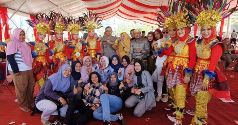 Wakili Kabupaten Pangkep, Polwan Polres Pangkep Raih Juara 6 Wakili Kabupaten Pangkep Polwan Polres Pangkep Raih Juara 1
