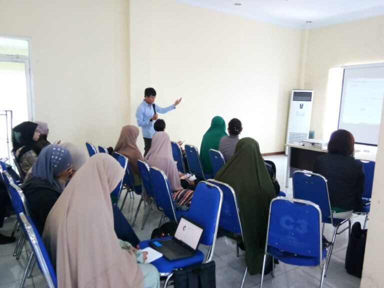 Kelas Inkubator PLUT Sulsel Fasilitasi UMKM Go Digital 14 Kelas Inkubator PLUT Sulsel Fasilitasi UMKM Go Digital 1