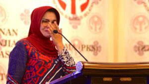 Berderai Air Mata, Lies F. Nurdin Harap UMKM dan Masyarakat Sulsel Semakin Sejahtera