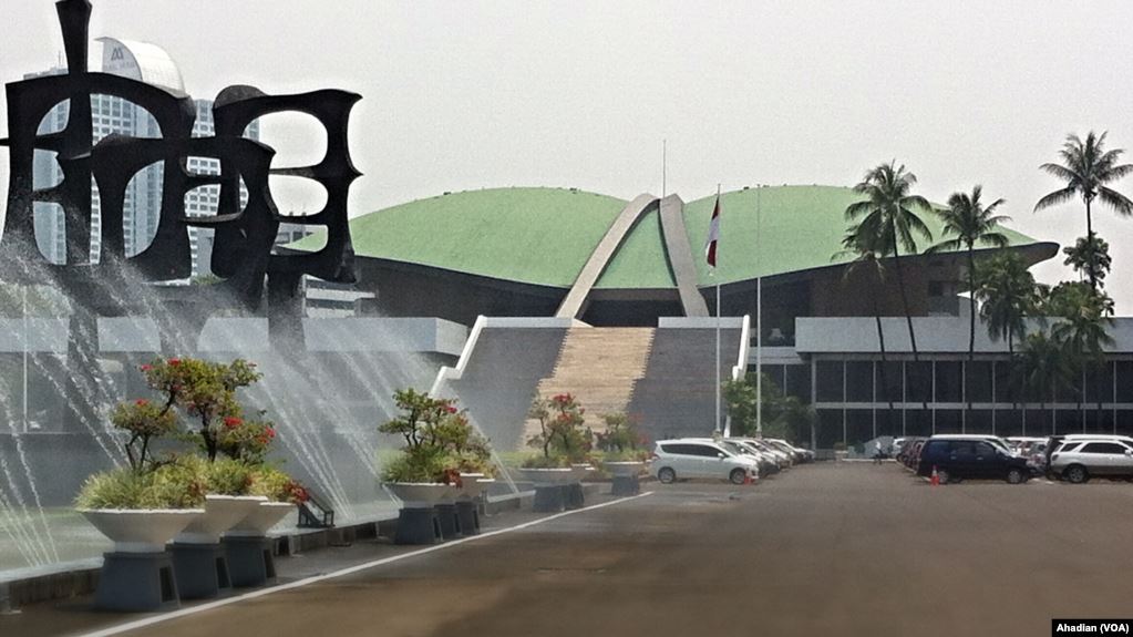 Pimpinan Baru DPRMPR