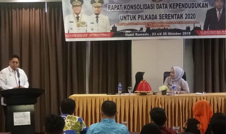 Memasuki Pilkada Serentak 2020, Sekprov Tekankan Pentingnya Penguatan Akurasi Data KTP 3 Sekretaris Daerah Provinsi Sulawesi Selatan