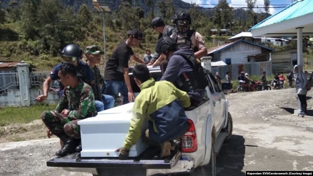 Tukang Ojek di Intan Jaya