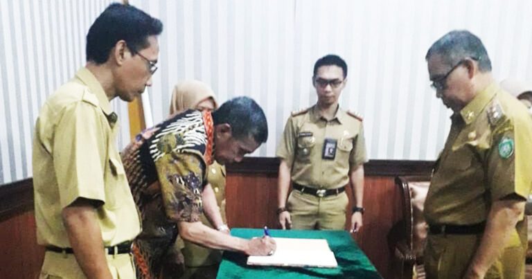 Pemprov Sulsel Tandatangani Mou Terkait Layanan Terpadu Bagi Anak dan Perempuan di LPKA Parepare 6 Pemprov Sulsel Tandatangani Mou Terkait Layanan Terpadu Bagi Anak dan Perempuan di LPKA Parepare