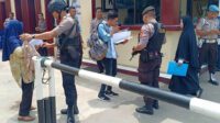 Sikapi Kejadian Aksi Teror, Anggota Sabhara Polres Gowa Perketat Penjagaan