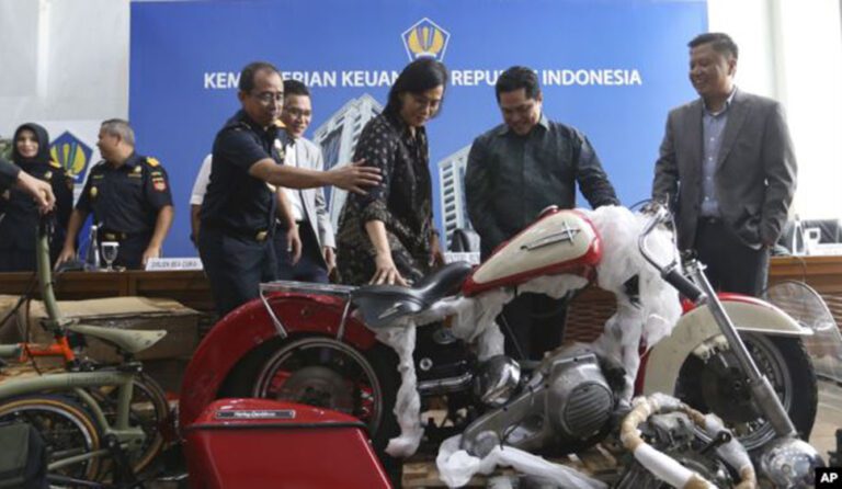 Selundupkan Motor dan Sepeda Mewah, Erick Thohir Pecat Dirut Garuda 5 Garuda Indonesia
