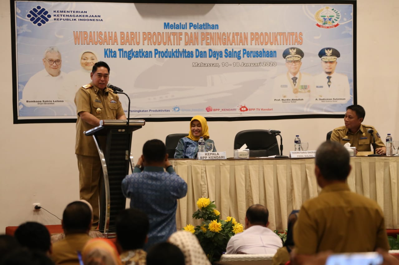 Buka Pelatihan Wirausaha Baru Produktif Sekprov Tekankan Peningkatan Kapasitas SDM Daya Saing