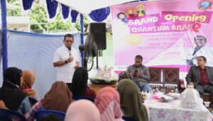 Iqbal Resmikan Sekolah Inklusi Quantum Brain 2