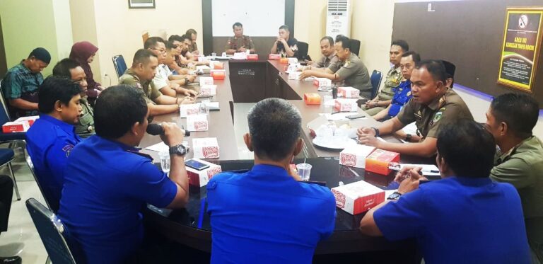 Kasatpol Mujiono Pimpin Persiapan HUT Satpol PP, Linmas & Damkar se Sulsel 6 Kasatpol Mujiono Pimpin Persiapan HUT Satpol PP Linmas Damkar se Sulsel 1