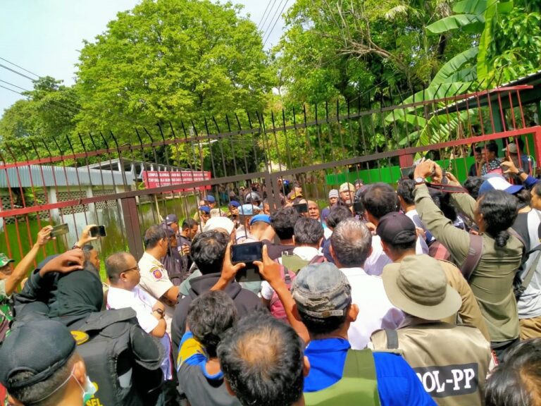 Mujiono: Sekprov Siap hadiri Mediasi Pemprov-YOSS, Terkait Stadion Mattoanging 3 Penertiban Stadion Mattoanging