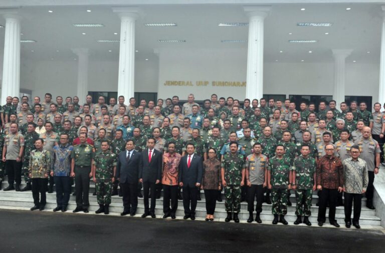 Presiden Jokowi: Kedaulatan Negara Harga Mati, Tidak Bisa Ditawar-tawar Lagi 7 Presiden Jokowi: Kedaulatan Negara Harga Mati, Tidak Bisa Ditawar-tawar Lagi