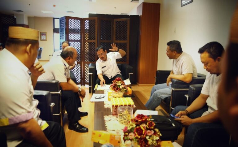 Sekda Makassar Terima Peserta Tour Jelajah Wilayah Sulawesi 2020 3 Sekda Makassar Terima Peserta Tour Jelajah Wilayah Sulawesi 2020