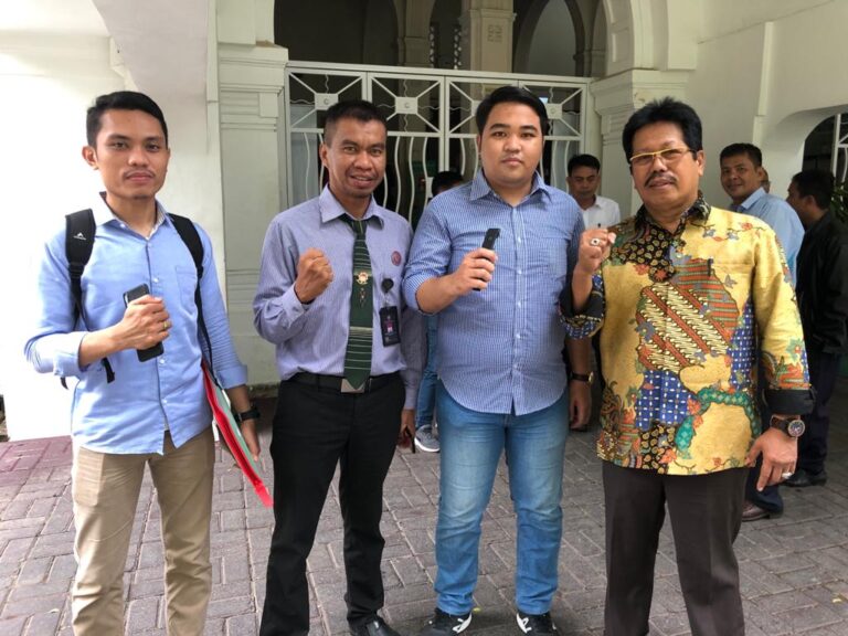Sengketa Konferensi Pengurus PGRI Sulsel Didaftar di PN Makassar 6 Sengketa Konferensi Pengurus PGRI Sulsel Didaftar di PN Makassar