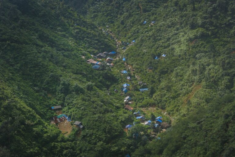 Jalan Tengah Nasib Gurandil dan Taman Nasional Halimun Salak 1 Taman Nasional Halimun Salak