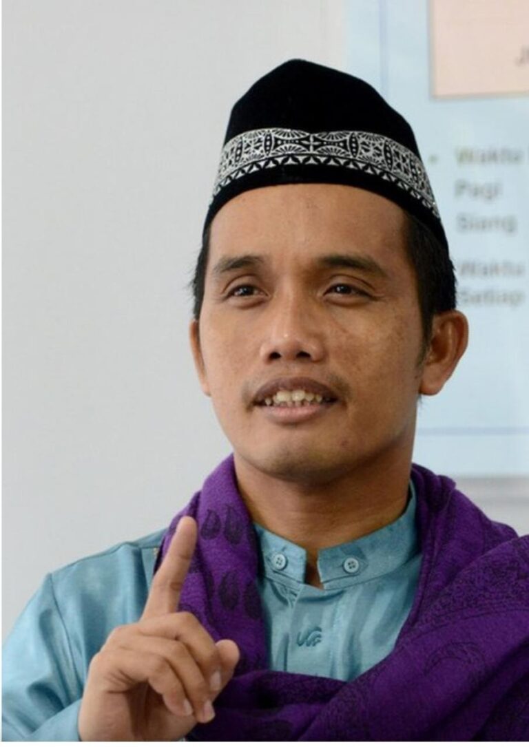 Ustadz Maulana Bawakan Pengajian Bulanan Student Mall Unismuh Makassar 5 Ustadz Maulana