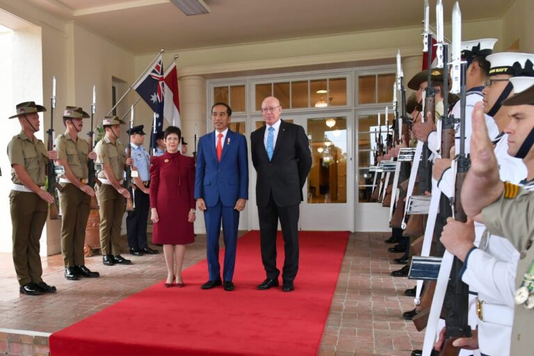 Presiden Jokowi Disambut Upacara Kenegaraan di Canberra 6 Presiden Jokowi