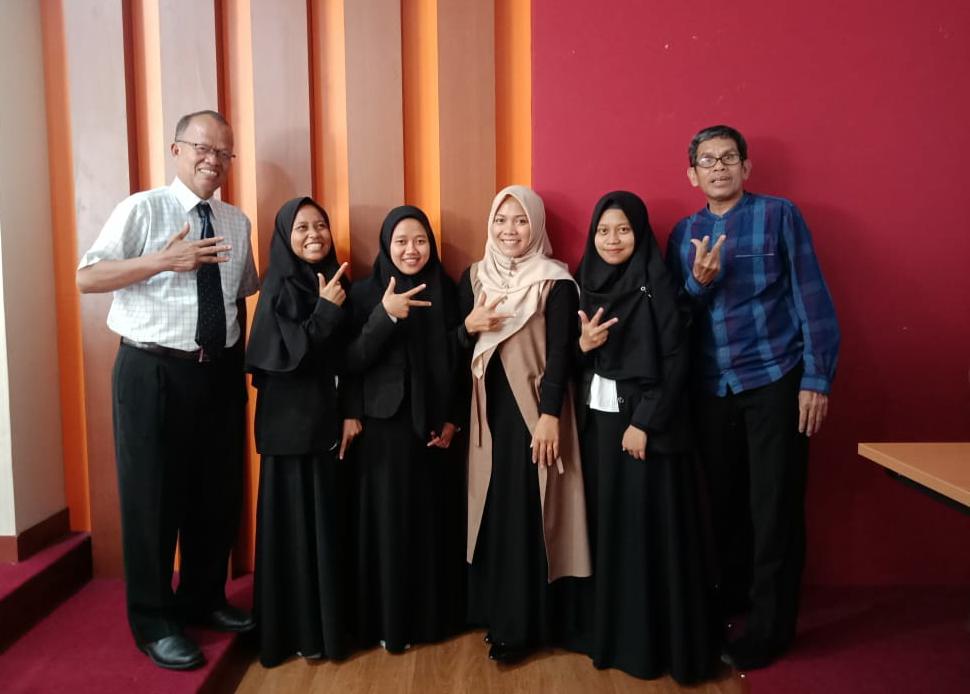 Prodi Komunikasi Unismuh Makasaar Telah Mencetak Alumni Pertama