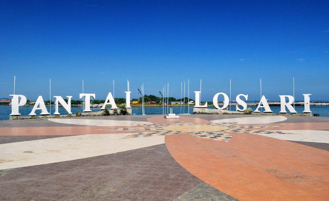 Cegah Corona, Pemkot Makassar Tutup Anjungan Pantai Losari 3 Anjungan Pantai Losari