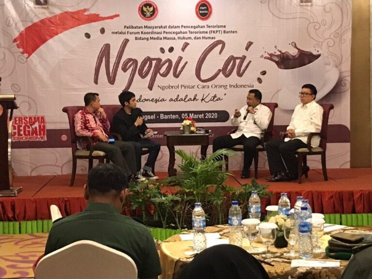 BNPT dan FKPT Banten Ajak Perangkat Desa 'Ngopi' 2 BNPT dan FKPT Banten Ajak Perangkat Desa Ngopi