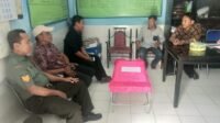Koordinasi Pencegahan Penyebaran Covid 19, Babinsa Biring Romang Dampingi Aparat Kelurahan Kunjungi SMK Amanah