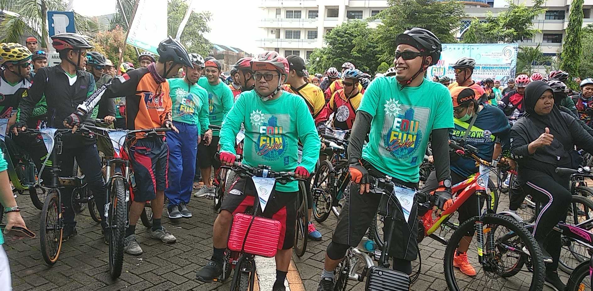 Fun Bike Kostal Unismuh sekaligus Sosialisasi Muktamar Muhammadiyah 1 rotated
