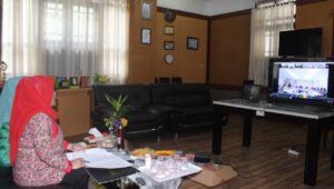 Lewat Video Conference, Kadis DP3ADalduk KB Laporkan Berbagai Hal ke Menteri