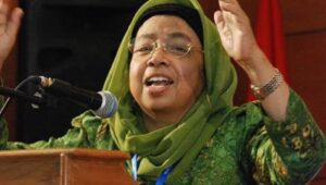 Ketua PP Aisyiyah jadi Narasumber Seminar Pra-Muktamar Muhammadiyah ke-47 di Unismuh Makassar