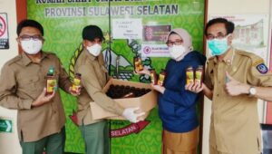 P3E SUMA KLHK Peduli Covid-19 Bantu Tim Medis RSUD Haji Makassar Madu Hutan