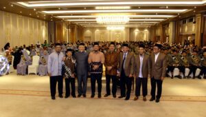 Wagub Sulsel Hadiri Wisuda Akbar Hafidz/Hafidzah Ma’had Al-Birr Unismuh Makassar