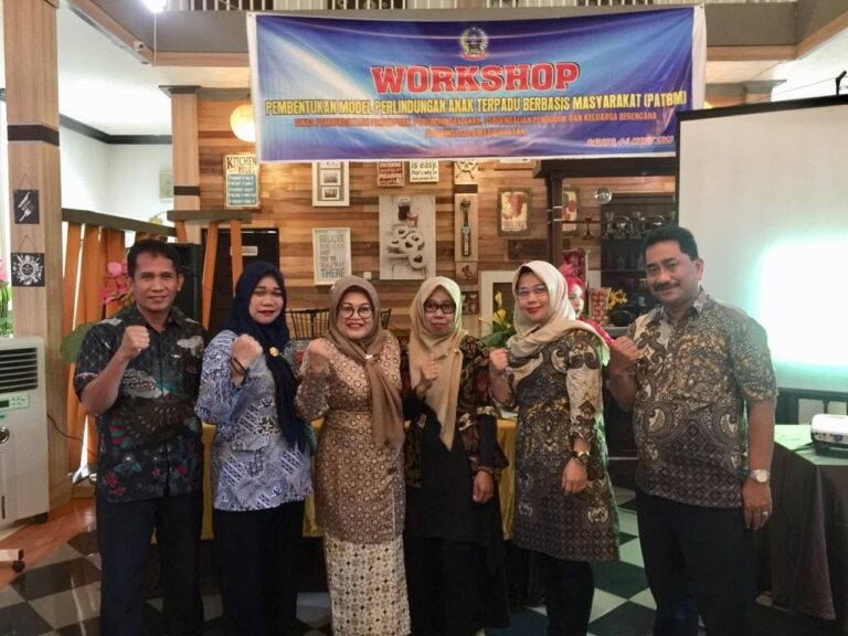 Workshop PATBM, Kadis DP3ADalduk KB: Langkah Pecahkan Masalah Kekerasan Anak 8 Workshop Pembentukan Model Perlindungan Anak Terpatu Berbasis Masyarakat PATBM di Kota Palopo