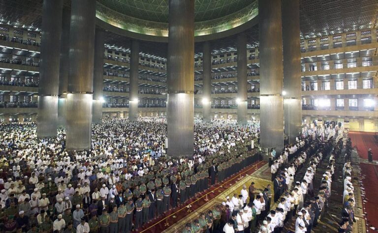 Fatwa MUI: Warga di Daerah Rawan Corona Boleh Tidak Sholat Jumat 2 sholat jumat