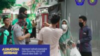 Asmadina Unismuh Makassar Bagi Ratusan Nasi Bungkus ke Warga Terdampak Covid-19