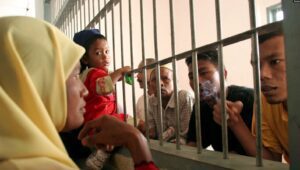 Gara-gara Corona Ribuan Napi Dibebaskan dari Penjara