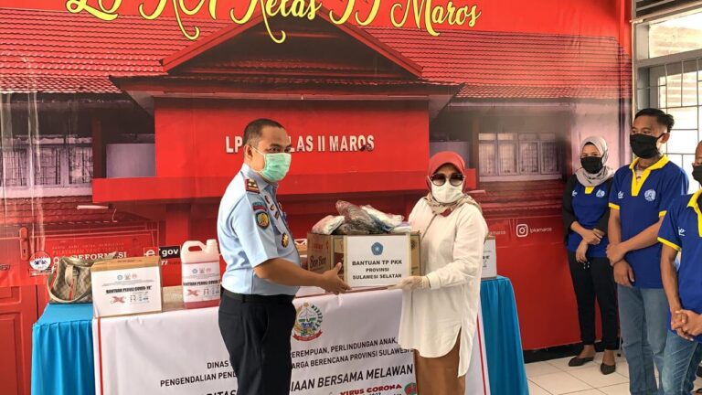 Ditengah Covid-19, DP3A Dalduk dan KB Sulsel Berikan bantuan ke WBP Kelas IIA Sungguminasa 8 DP3A Dalduk dan KB Sulsel